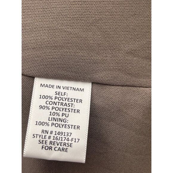 Altar’d State Women Faux Fur Longline Rose Pattern Vest Size L - Picture 9 of 10